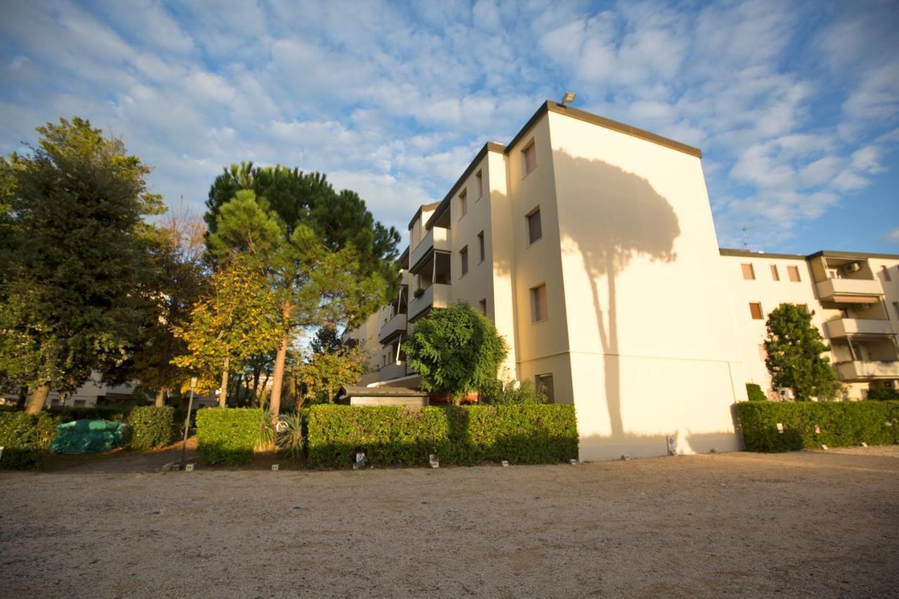 Residence 3 D Lido di Spina Buitenkant foto