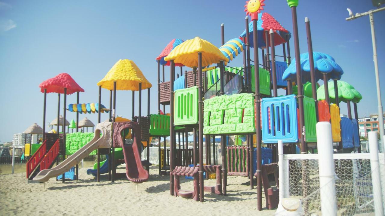 Residence 3 D Lido di Spina Buitenkant foto