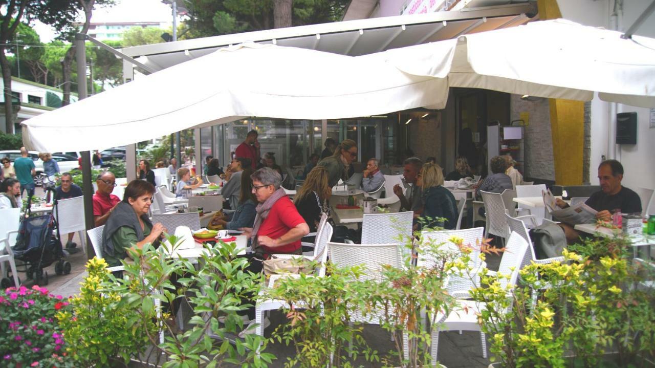 Residence 3 D Lido di Spina Buitenkant foto